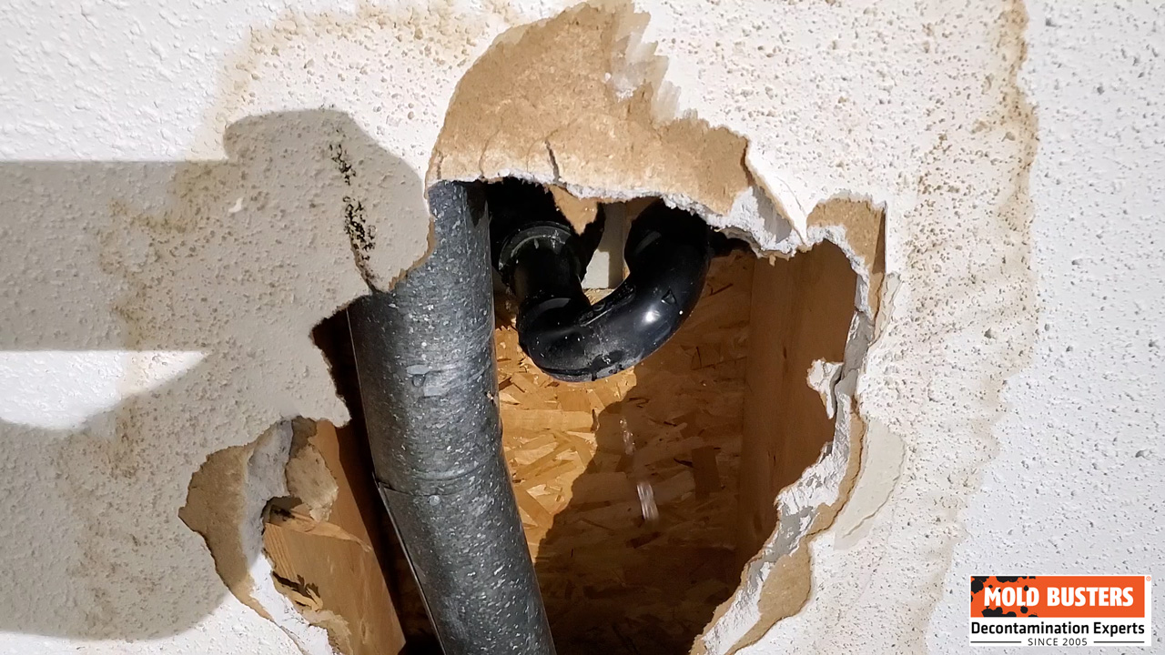 hidden water leak behind the drywall