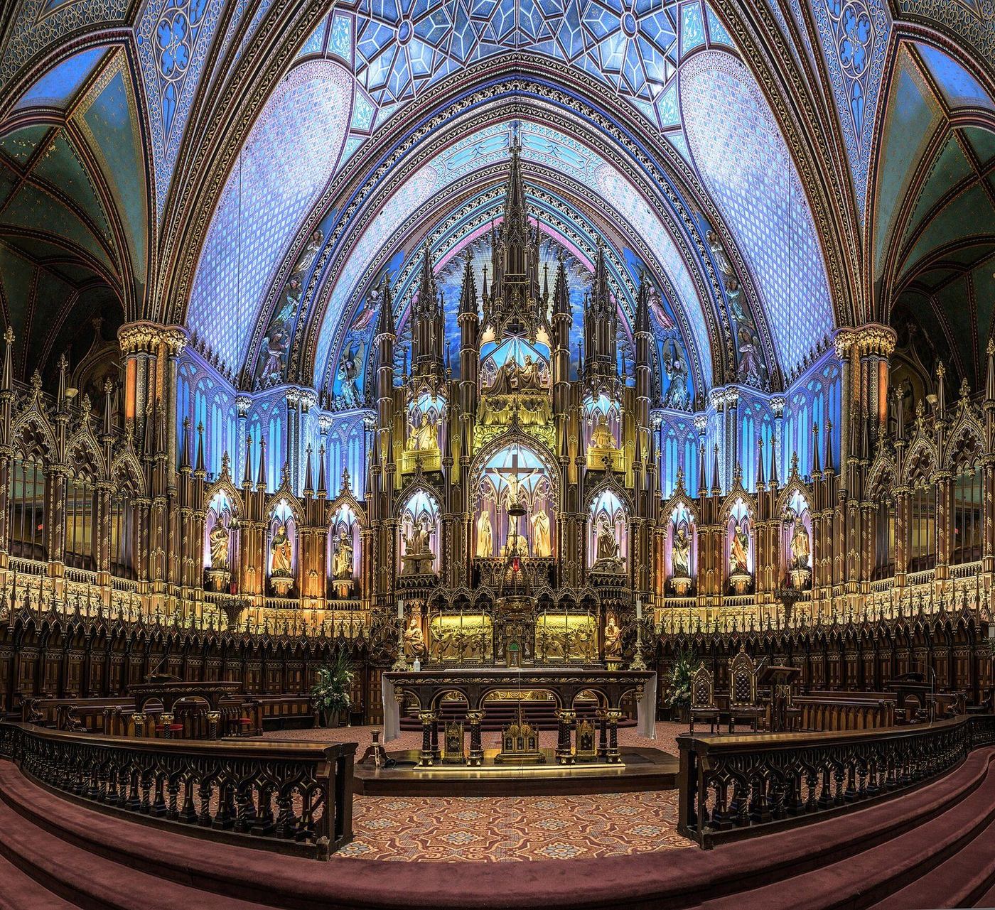 Notre-Dame Basilica in Old Montreal, where Mold Busters provides accredited mold testing and air sampling